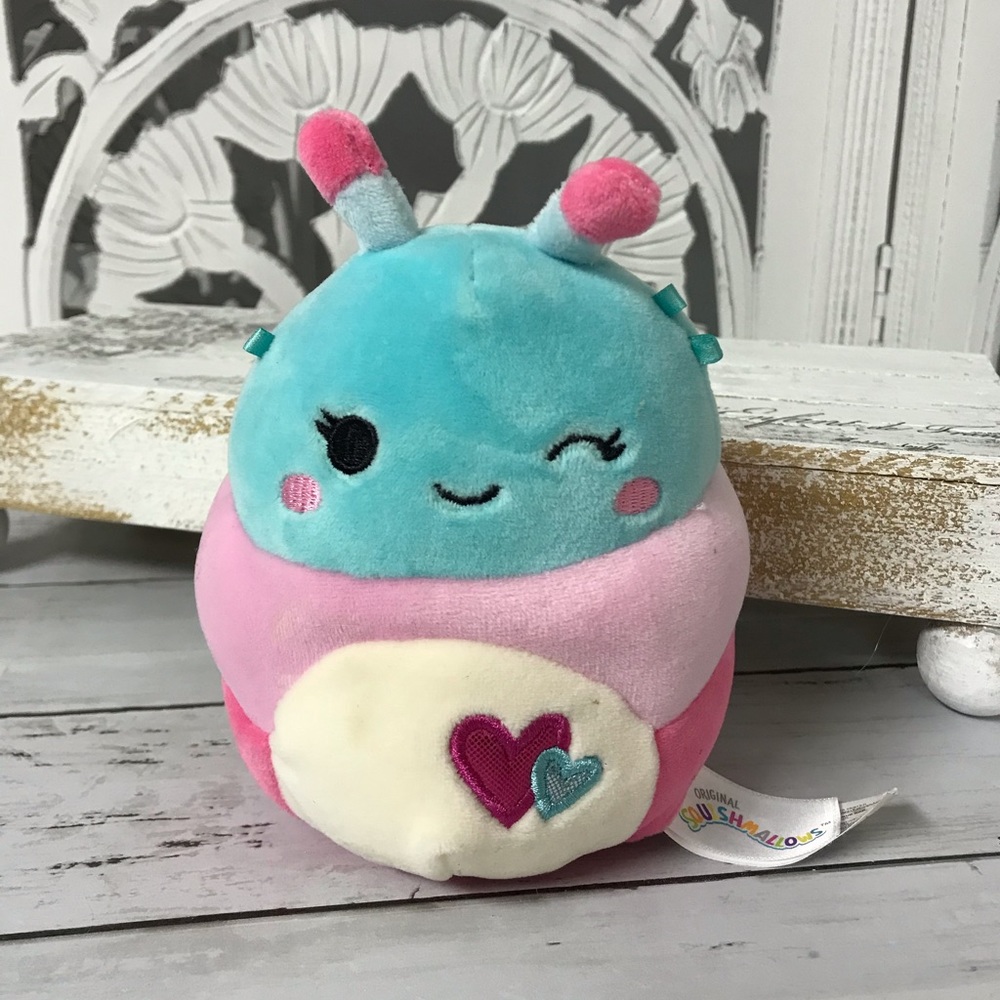 Squishmallows “Fluxie” the Valentine’s Caterpillar